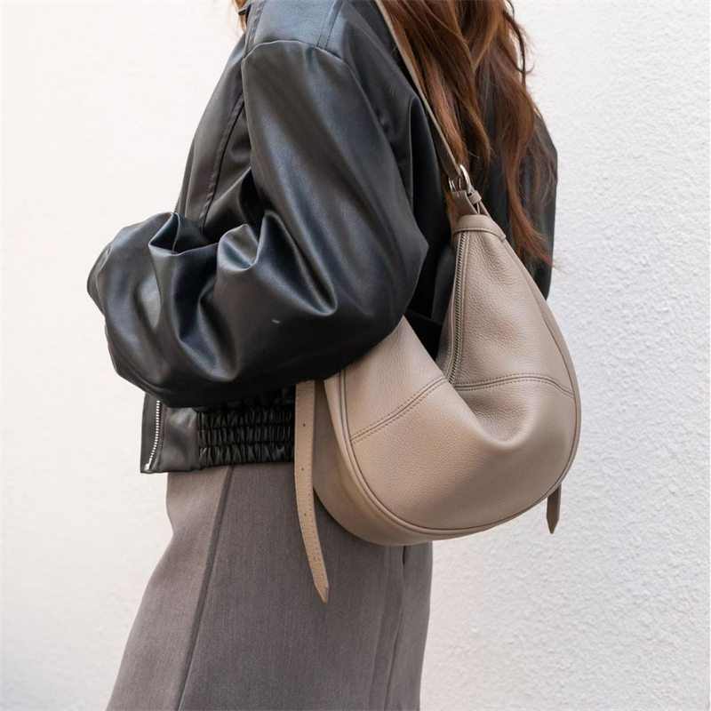 BURMINSA Bolsa Hobo de Couro G - Leatherwork Bag avaliação e preço